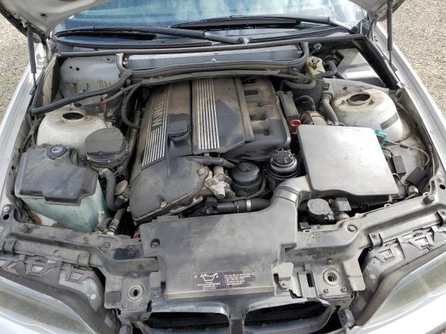 Photo 11 from auction – 2002 BMW 325 I with VIN WBAEV33432KL55871