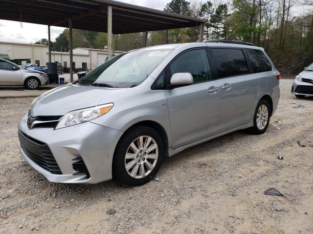 TOYOTA SIENNA LE 2020 with VIN 5TDJZ3DC4LS232974 - Photo from auction
