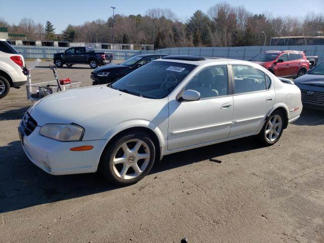 NISSAN MAXIMA GLE 2000 with VIN JN1CA31A2YT013090 - Photo from auction