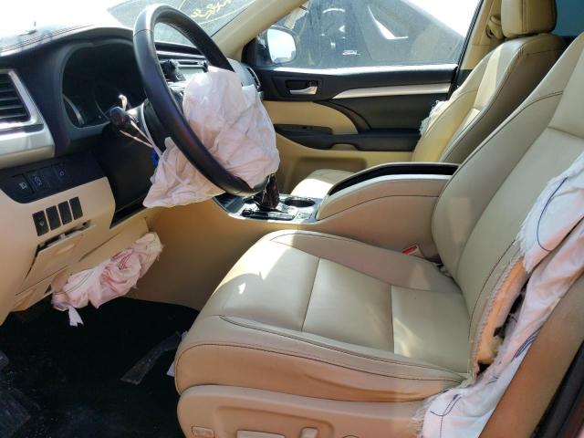Photo 7 from auction – 2018 TOYOTA HIGHLANDER with VIN 5TDKZRFH0JS532525