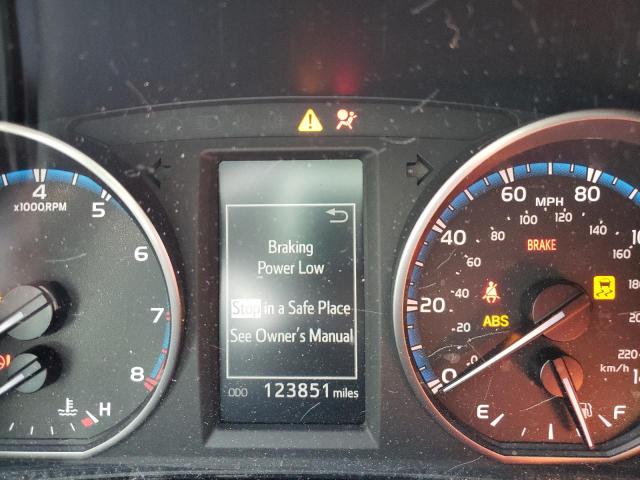 Photo 9 from auction – 2017 TOYOTA RAV4 LE with VIN 2T3ZFREV6HW391290