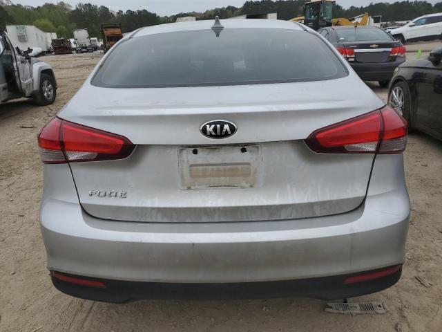 Photo 6 from auction – 2017 KIA FORTE LX with VIN 3KPFK4A79HE078027