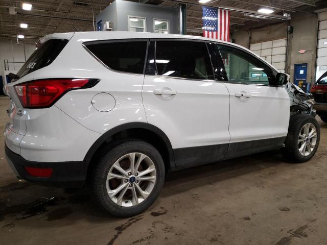 Photo 3 from auction – 2019 FORD ESCAPE SE with VIN 1FMCU9GD2KUA05836