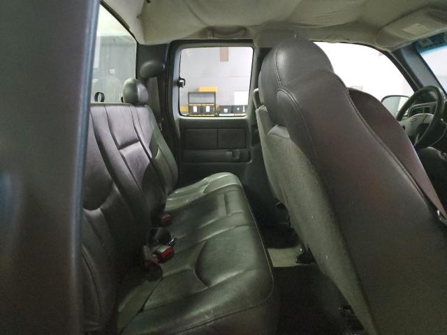 Photo 10 from auction – 2003 CHEVROLET SILVERADO with VIN 1GCEC19X03Z107228
