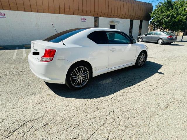 Photo 3 from auction – 2011 TOYOTA SCION TC with VIN JTKJF5C70B3019215