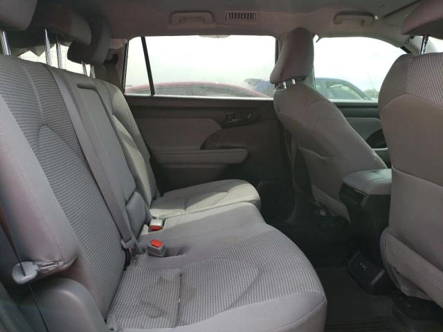 Photo 11 from auction – 2022 TOYOTA HIGHLANDER with VIN 5TDBBRCH7NS559963