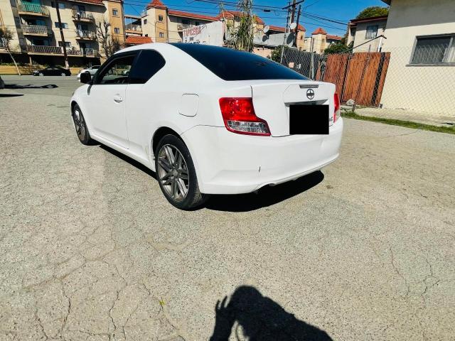 Photo 4 from auction – 2011 TOYOTA SCION TC with VIN JTKJF5C70B3019215