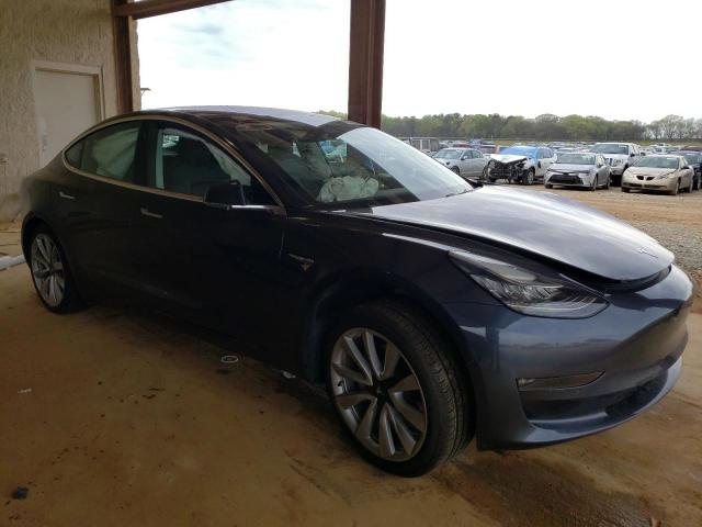 Photo 4 from auction – 2018 TESLA MODEL 3 with VIN 5YJ3E1EA3JF032045