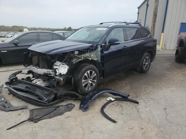 TOYOTA HIGHLANDER 2021 with VIN 5TDGZRAH3MS059978 - Photo from auction