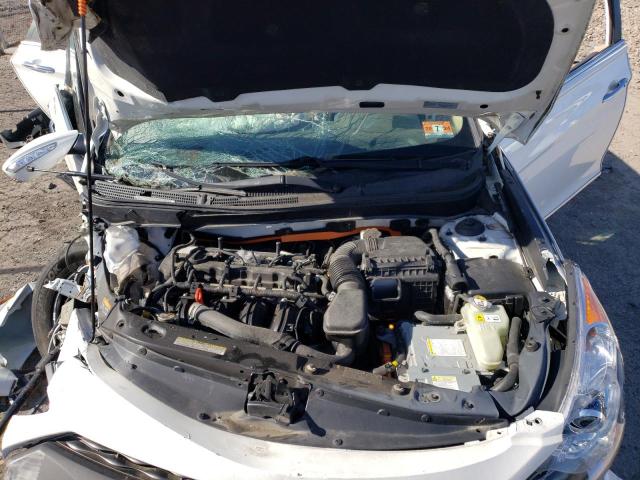 Photo 11 from auction – 2015 HYUNDAI SONATA HYB with VIN KMHEC4A42FA139051