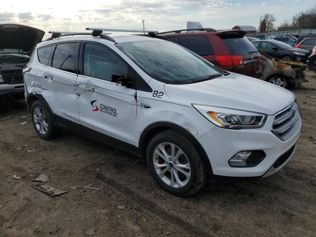 Photo 4 from auction – 2017 FORD ESCAPE SE with VIN 1FMCU0G90HUB01433