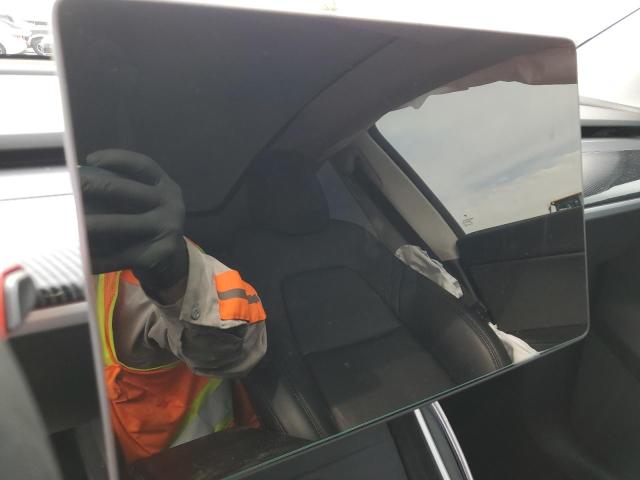 Photo 9 from auction – 2020 TESLA MODEL Y with VIN 5YJYGDEF0LF027899