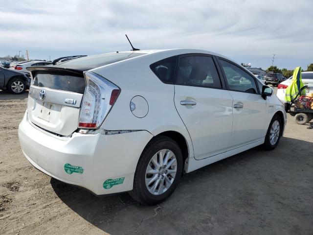 Photo 3 from auction – 2014 TOYOTA PRIUS PLUG with VIN JTDKN3DP0E3060434