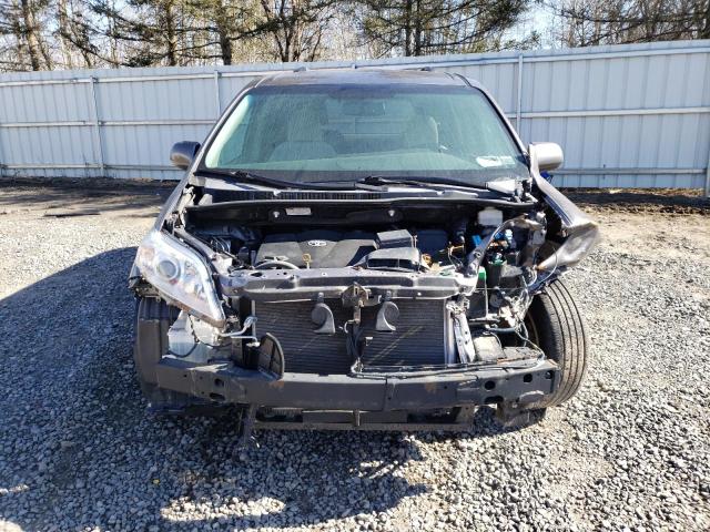 Photo 5 from auction – 2017 TOYOTA SIENNA LE with VIN 5TDKZ3DC1HS784640