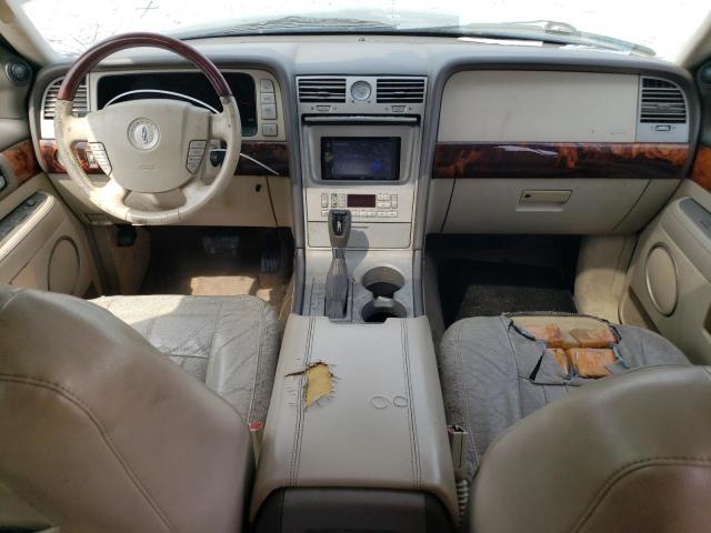 Photo 8 from auction – 2004 LINCOLN NAVIGATOR with VIN 5LMFU27R74LJ34404