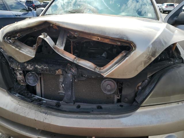 Photo 11 from auction – 2004 KIA SORENTO EX with VIN KNDJD733045296637