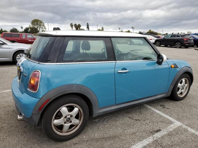 Photo 3 from auction – 2009 MINI COOPER with VIN WMWMF33509TU70708