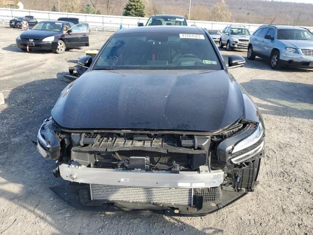 Photo 5 from auction – 2022 GENESIS G70 BASE with VIN KMTG54TE5NU095686