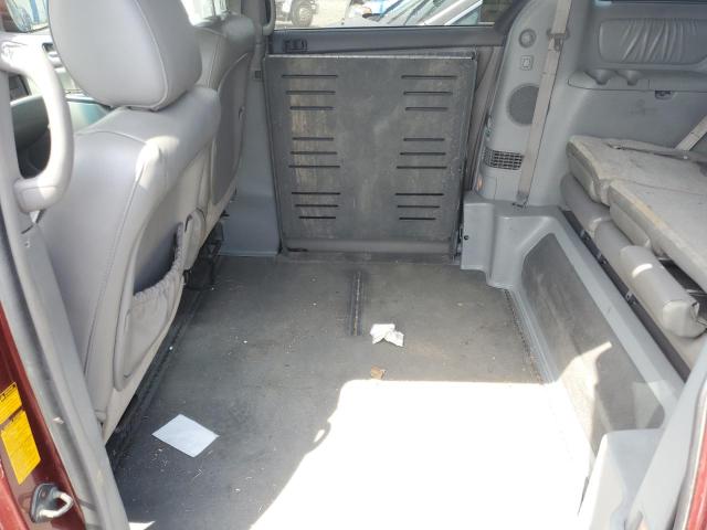 Photo 11 from auction – 2010 TOYOTA SIENNA XLE with VIN 5TDYK4CC7AS303558