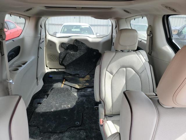 Photo 10 from auction – 2017 CHRYSLER PACIFICA L with VIN 2C4RC1GG3HR619944