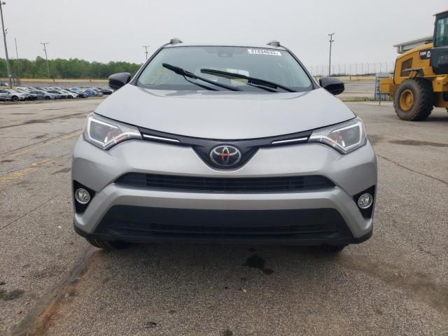 Photo 5 from auction – 2018 TOYOTA RAV4 LE with VIN 2T3ZFREV6JW469072