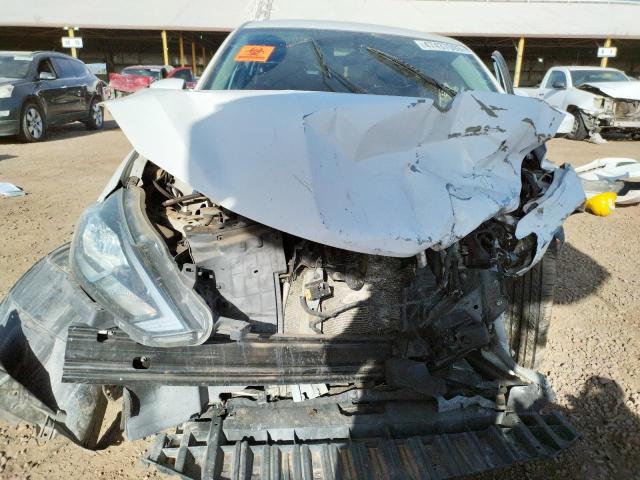 Photo 5 from auction – 2016 NISSAN SENTRA S with VIN 3N1AB7AP4GL645303