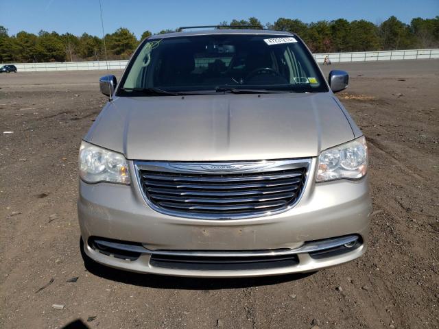 Photo 5 from auction – 2014 CHRYSLER TOWN & COU with VIN 2C4RC1CG3ER108025