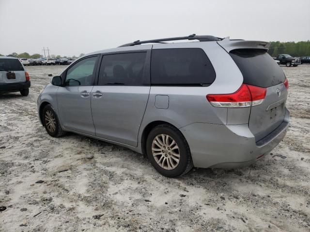 Photo 2 from auction – 2011 TOYOTA SIENNA XLE with VIN 5TDYK3DC8BS123354