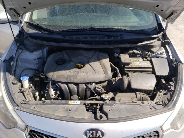 Photo 11 from auction – 2015 KIA FORTE LX with VIN KNAFX4A68F5275978