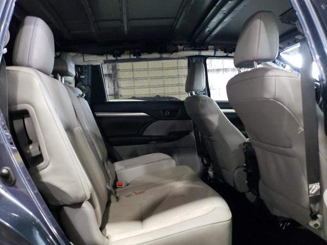 Photo 11 from auction – 2018 TOYOTA HIGHLANDER with VIN 5TDBZRFHXJS838938