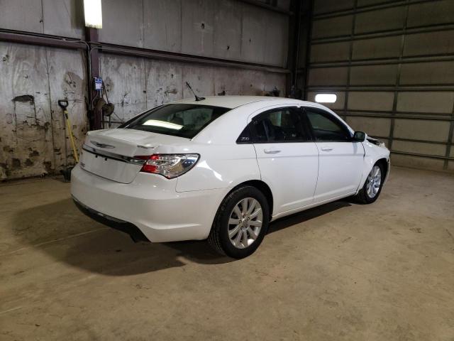 Photo 3 from auction – 2013 CHRYSLER 200 TOURIN with VIN 1C3CCBBG8DN573221
