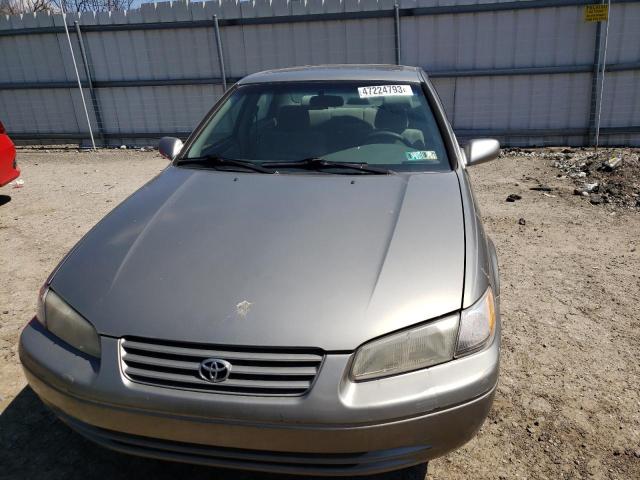 Photo 5 from auction – 1997 TOYOTA CAMRY LE with VIN JT2BF22K2V0010322
