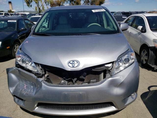 Photo 5 from auction – 2014 TOYOTA SIENNA XLE with VIN 5TDYK3DC7ES445018