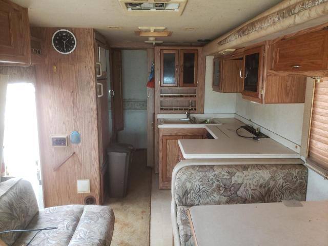 Photo 6 from auction – 2002 OTHR MOTORHOME with VIN 1FCNF53S320A03153