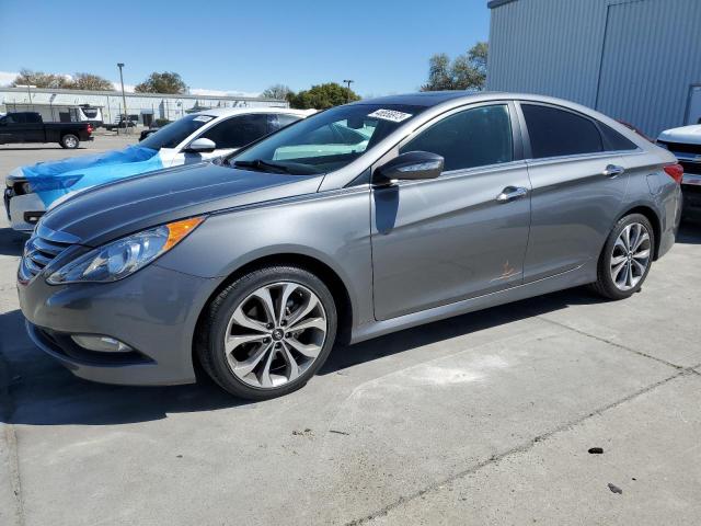 HYUNDAI SONATA SE 2014 with VIN 5NPEC4AB4EH831645 - Photo from auction