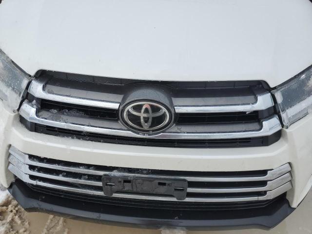 Photo 11 from auction – 2017 TOYOTA HIGHLANDER with VIN 5TDDZRFH1HS385523