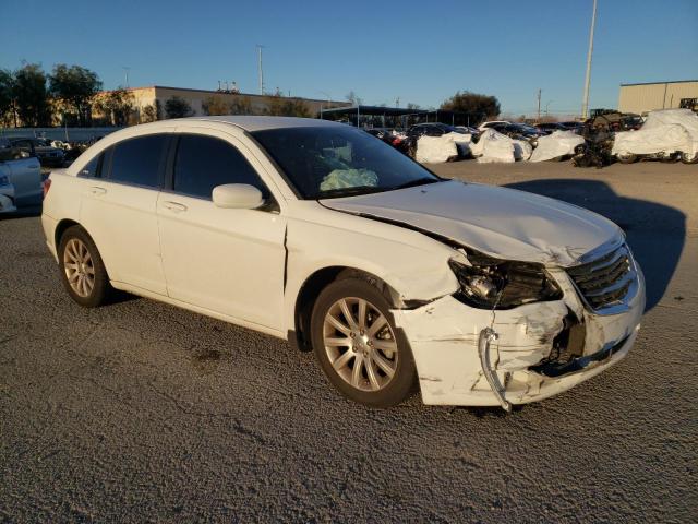 Photo 4 from auction – 2013 CHRYSLER 200 TOURIN with VIN 1C3CCBBG2DN635373