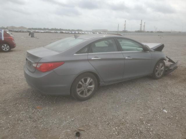 Photo 3 from auction – 2011 HYUNDAI SONATA SE with VIN 5NPEC4ACXBH267651