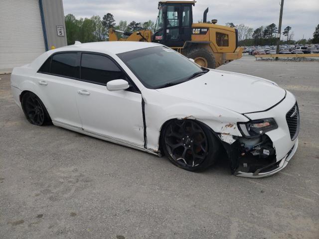 Photo 4 from auction – 2019 CHRYSLER 300 S with VIN 2C3CCABG2KH516285
