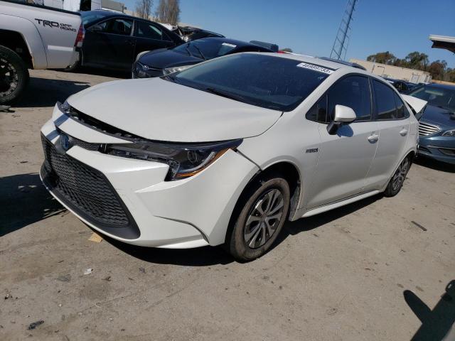 TOYOTA COROLLA LE 2021 with VIN JTDEAMDE8MJ028001 - Photo from auction