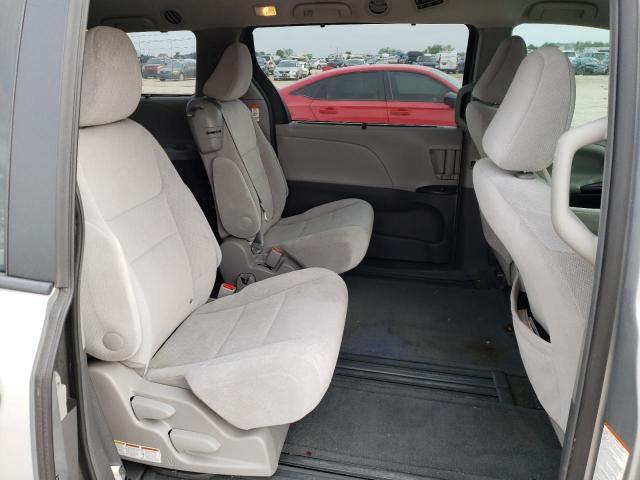 Photo 11 from auction – 2015 TOYOTA SIENNA LE with VIN 5TDKK3DC4FS682881