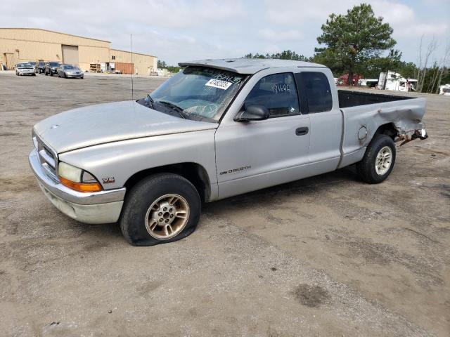 DODGE DAKOTA 2000 with VIN 1B7GL22X8YS594168 - Photo from auction