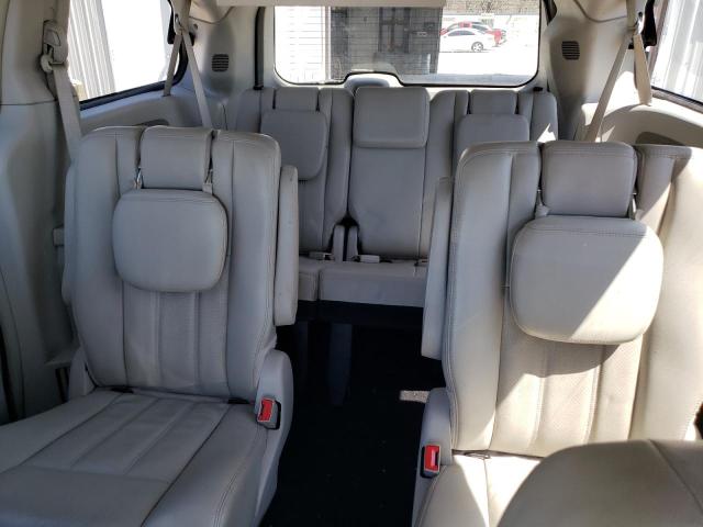 Photo 10 from auction – 2012 CHRYSLER TOWN & COU with VIN 2C4RC1BGXCR415965