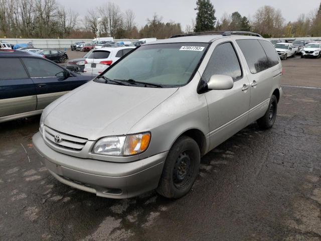 TOYOTA SIENNA CE 2002 with VIN 4T3ZF19C22U501009 - Photo from auction