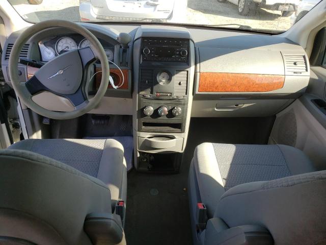 Photo 8 from auction – 2008 CHRYSLER TOWN & COU with VIN 2A8HR44H68R647299