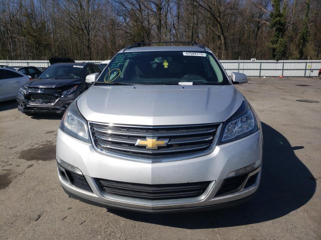 Photo 5 from auction – 2017 CHEVROLET TRAVERSE L with VIN 1GNKRGKD6HJ245843