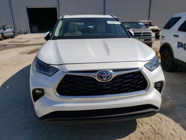 Photo 5 from auction – 2022 TOYOTA HIGHLANDER with VIN 5TDXBRCHXNS557713
