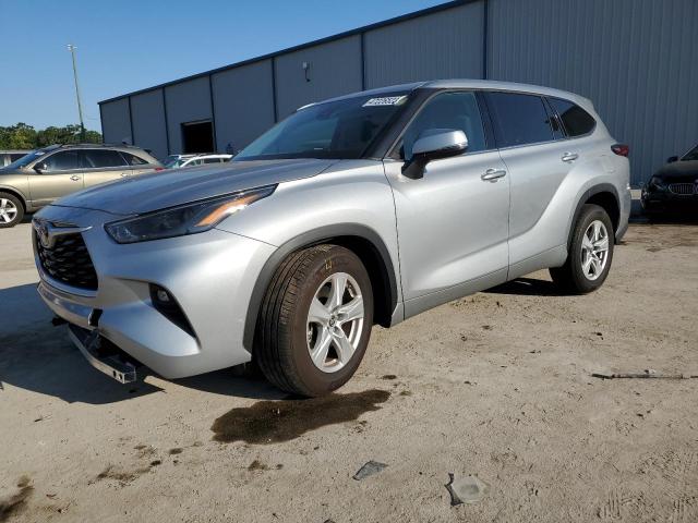 TOYOTA HIGHLANDER 2022 with VIN 5TDZZRAH3NS554479 - Photo from auction