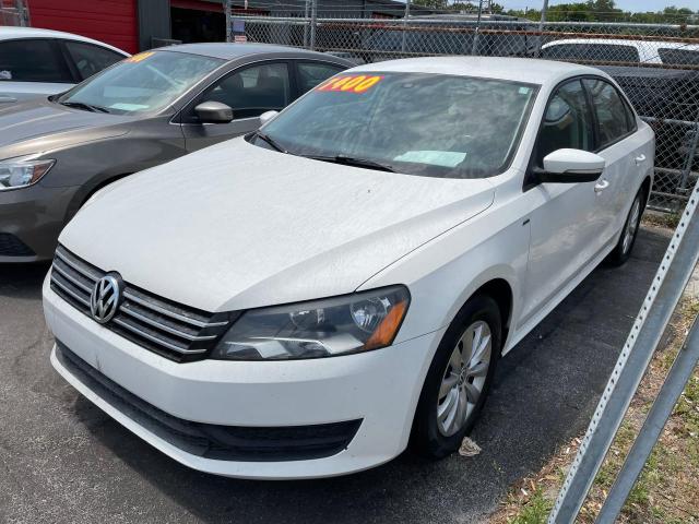 Photo 2 from auction – 2015 VOLKSWAGEN PASSAT S with VIN 1VWAT7A39FC042653