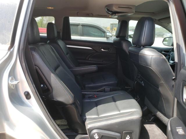 Photo 10 from auction – 2017 TOYOTA HIGHLANDER with VIN 5TDKZRFH6HS511429